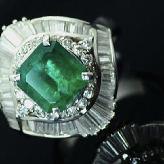 Nature Emerald Ring